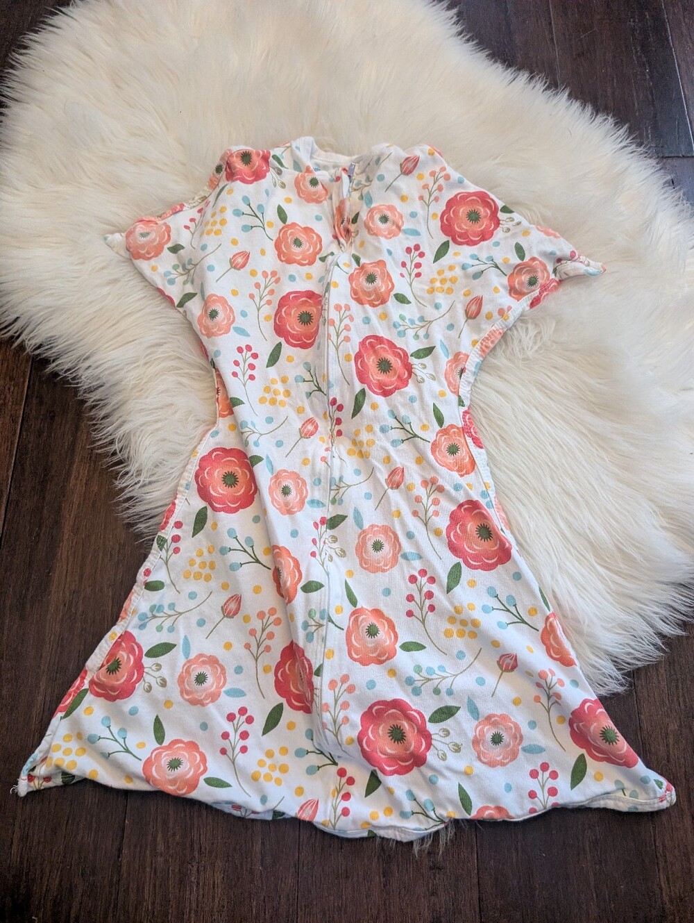Sleeping Baby Zipadee Zip Swaddle Transition Pink Floral S Small 4-8 Months